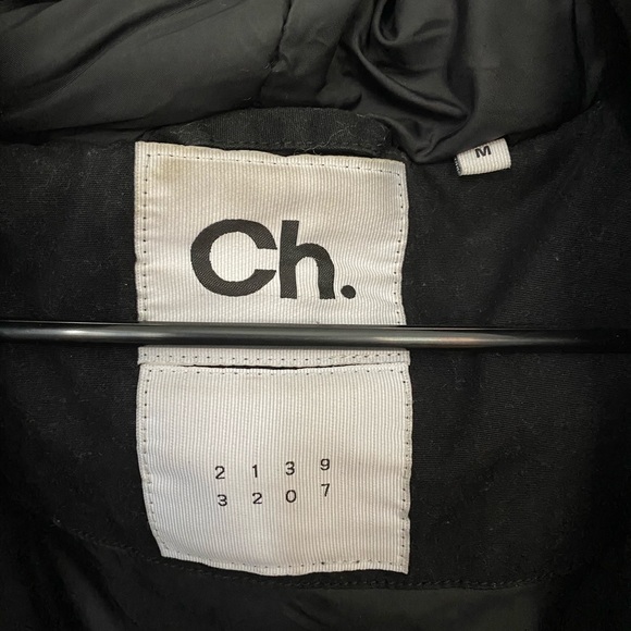 Chapter Men’s Black Coat W/ Removable Bottom Layer - Picture 4 of 5